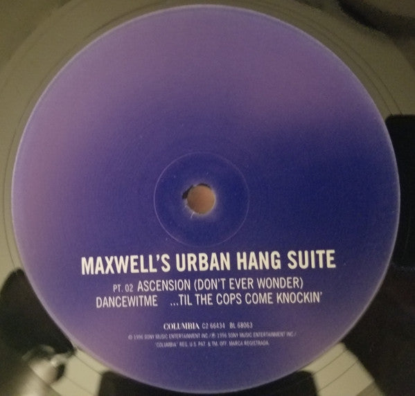 Suite urbaine suspendue de Maxwell Maxwell