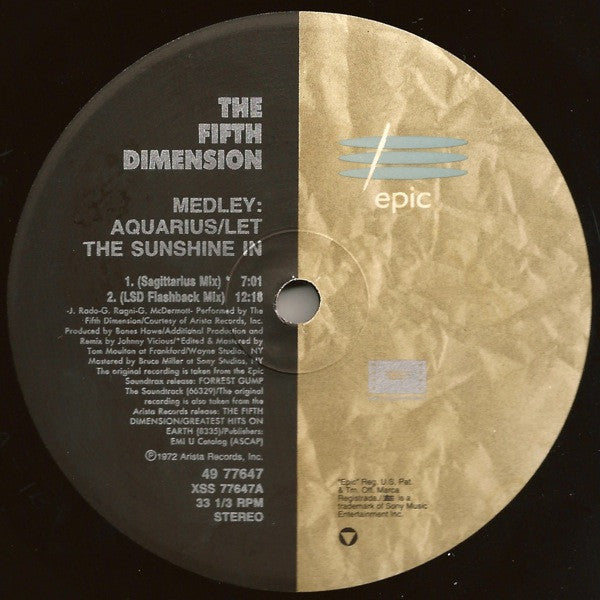 Medley : Aquarius / Laissez entrer le soleil La cinquième dimension