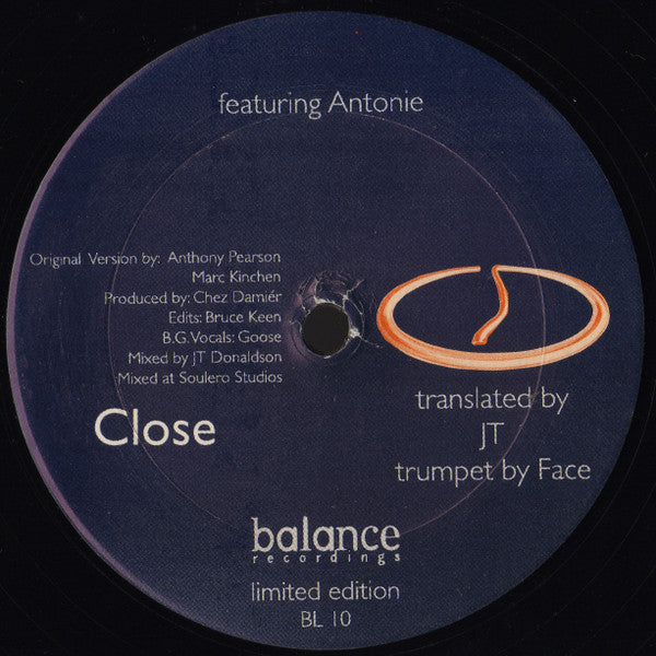 Close Chez Damier,Anthony Pearson