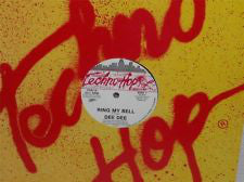 Ring My Bell 2 Dee Dee (7)