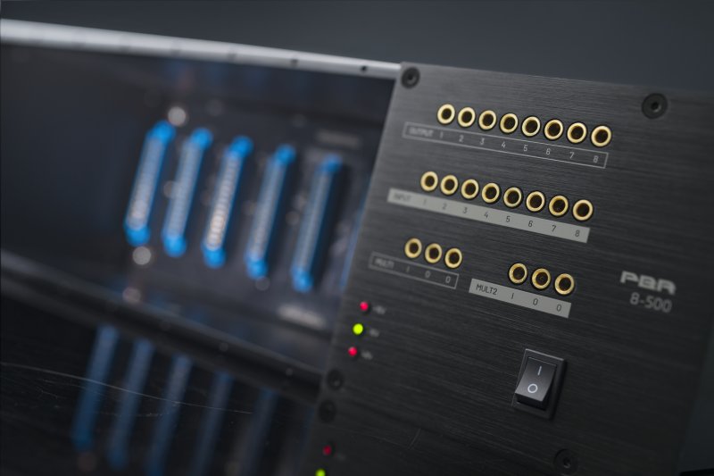 Black Lion Audio PBR8-500 500-Series 8-Slot Rack / PSU with Built-in Patchbay 