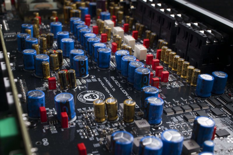 Black Lion Audio REVOLUTION-14X16 6-In/Out Class-Compliant USB Audio Interface With ADAT & MMC 